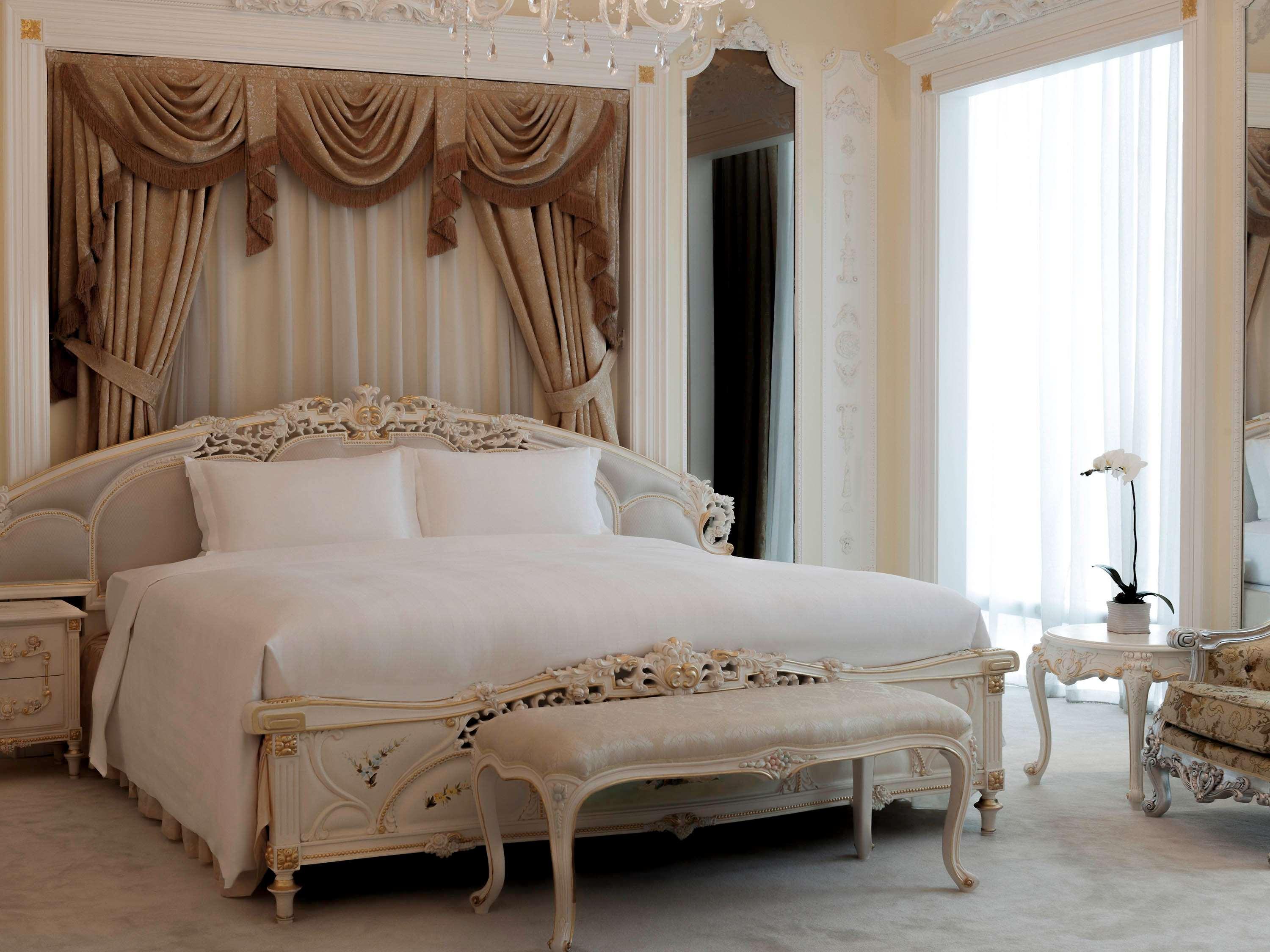 Pullman - In Xintiandi & Yu Garden Area Hotel 5*