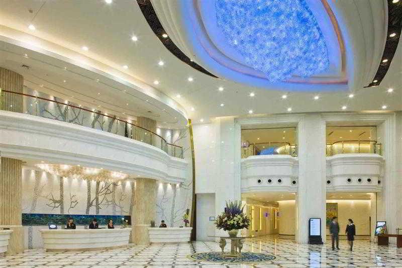 Pullman - In Xintiandi & Yu Garden Area Hotel 5*