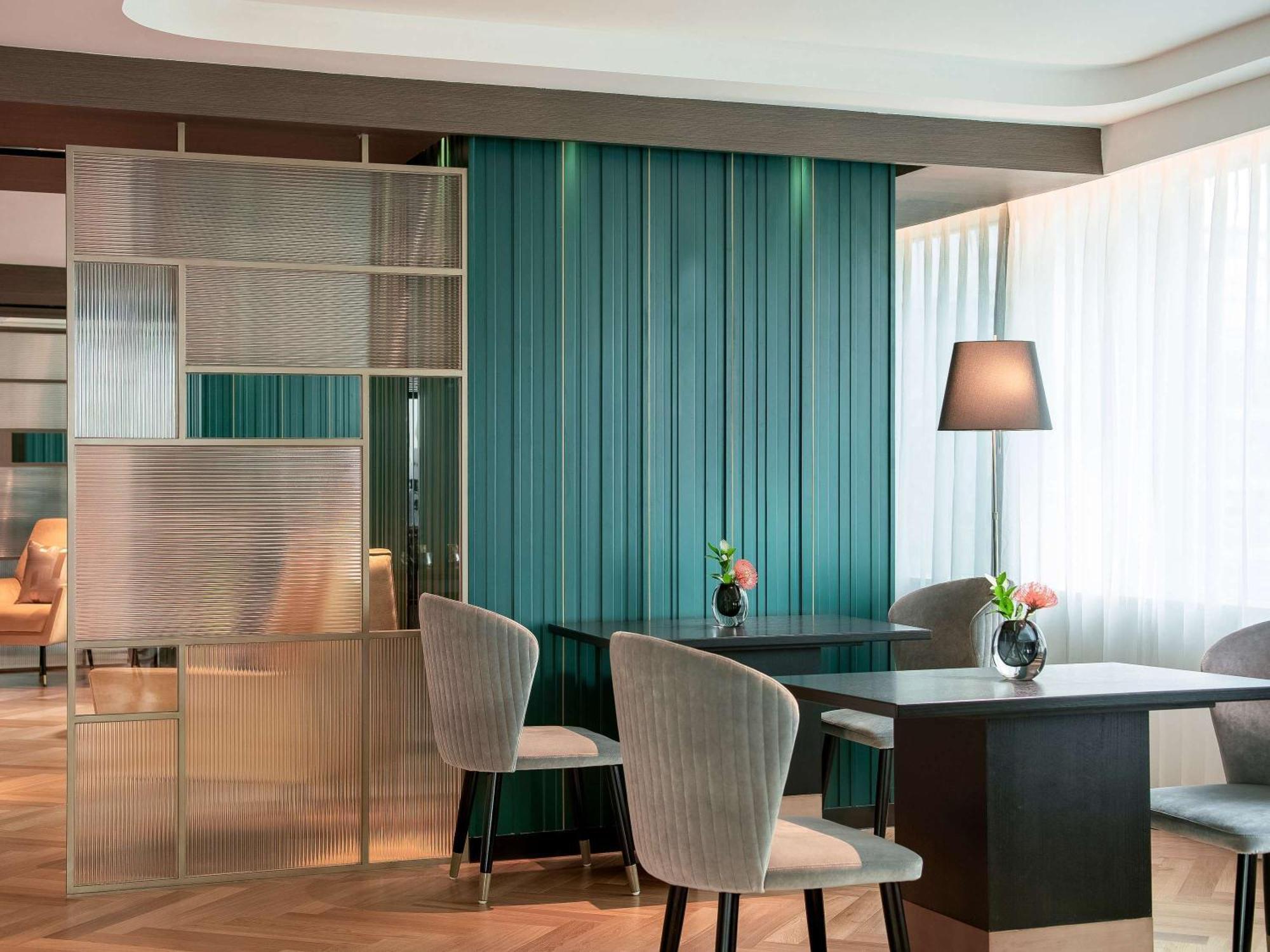 Pullman - In Xintiandi & Yu Garden Area Hotel