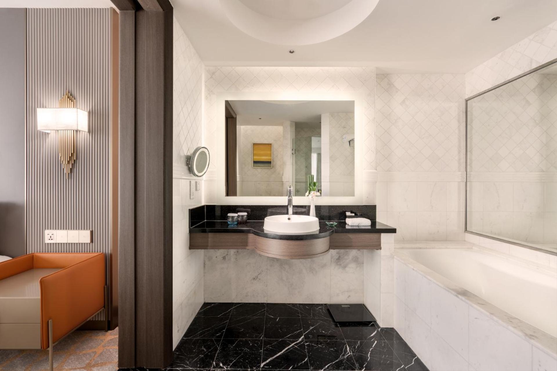Hotel Pullman - In Xintiandi & Yu Garden Area 5*