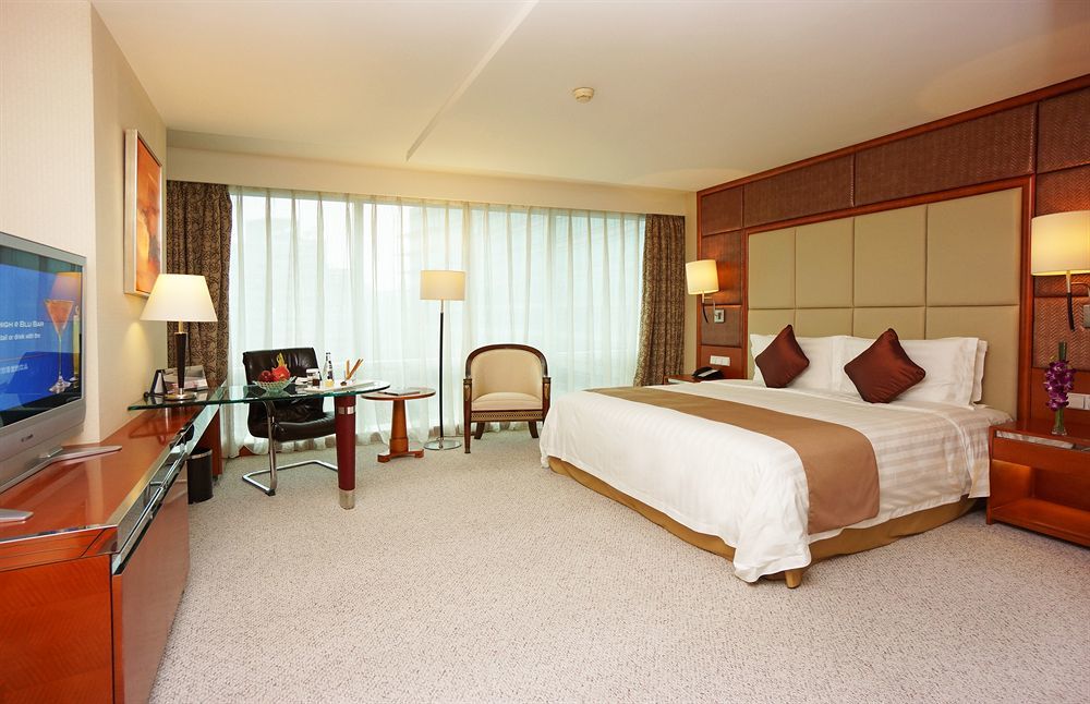 Pullman - In Xintiandi & Yu Garden Area Hotel 5*