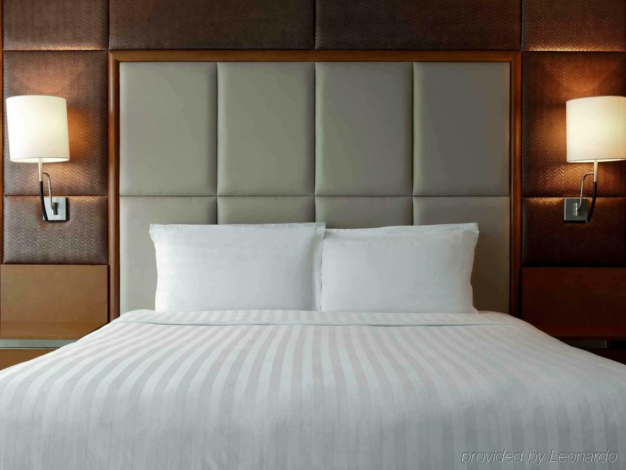 Pullman - In Xintiandi & Yu Garden Area 5*